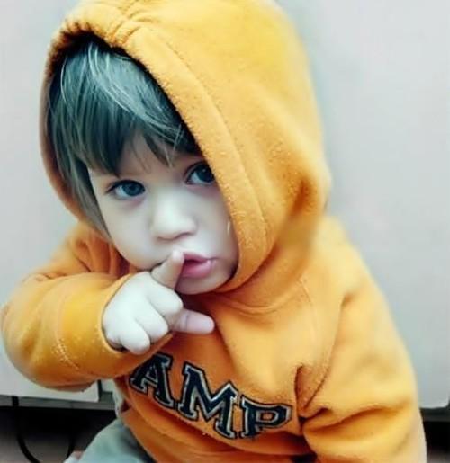 梦见哄小女孩玩：揭秘梦境背后的寓意与创意取名